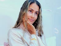 Hi dear, I am Coral, a natural and passionate beauty with a deep smile and even deeper desires ...
Elegant. Addictive I am not in a hurry ... I seduce. Stay if you are ready.
Look that hypnotizes, smile that melts.
Long legs, cinnamon skin, wild hair.
Natural sensuality with a touch of danger.
Don