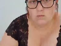 Hello, everyone, let me introduce myself, my name is Peggy, I am a sensual woman with beautiful curves, a gentle woman who loves to laugh, don