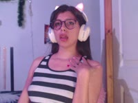 "Welcome to my secret world ... Here you will find a perfect mix of sensuality, fun and real connection. I am a girl passionate about please and discover fantasies, I love playing with your imagination and make every moment special.

In my room you will always find good vibes, laughs, a little mischief and many surprises. I am not just a model, I am your accomplice to explore your deepest wishes without judgments or limits.

Why stay with me? Because here you are the protagonist of my shows, and together we can create unforgettable moments.