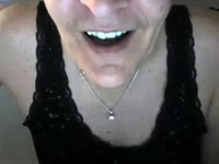 je suis une femme douce et sensuel j aime les longue masturbation mutuel j adore regarder un homme se branler pour moi
ca m excite beaucoup….
