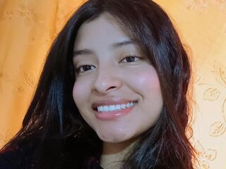 hot webcam picture ChloeRocher