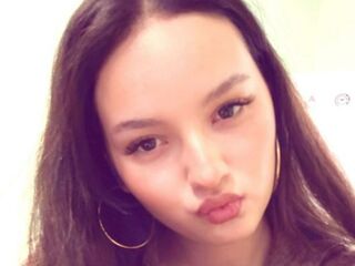 fingering cam slut FatimahAmargo