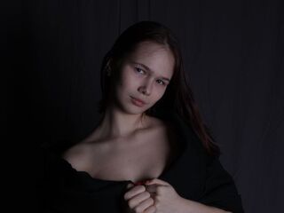 masturbating JesseniaLitt
