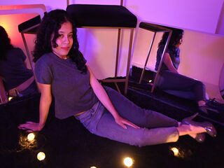 live cam girl gallery KyaraLux