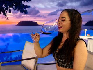 cam girl fingering pussy LilaLalita