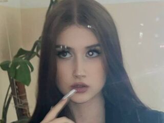 masturbating webcamgirl LovellaWalwyn