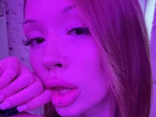 naked camgirl fingering pussy MargueriteBoblak