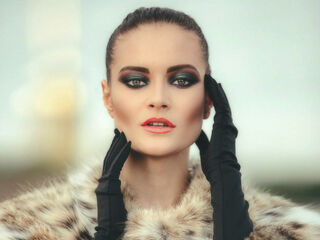 webcamgirl MiaKeating