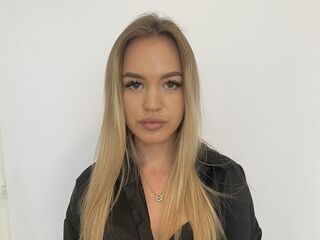 masturbating webcamgirl SelenaDepaoli