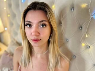nude gamgirl AmandaHarris
