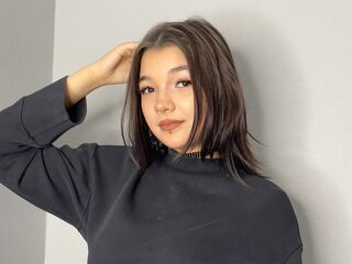 girl fingering bald pussy LynetteFairbroth