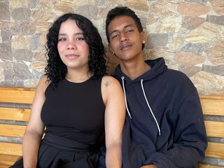 live couple webcam sex AroonySacha
