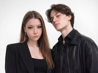 live cam couple sex show LeoAndMira
