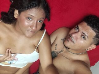 bedroom webcam LuaAndHaru