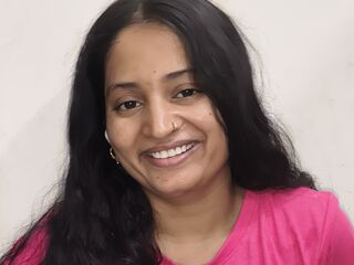 camgirl playing with vibrator AkanshaChaudary