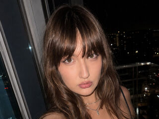 masturbating webcamgirl AlizaShaner