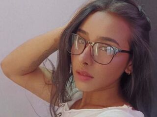 live cam show AlmaGrase