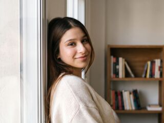 shaved pussy webcam AlysaGagliano