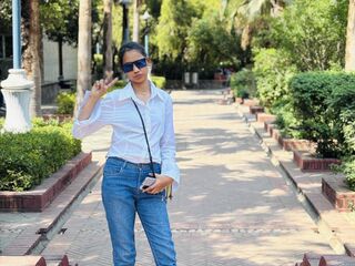 camgirl webcam sex pic AmairaSingh