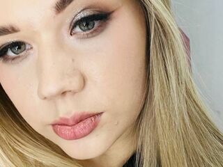 webcamgirl chatroom AminaDigges