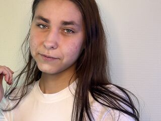 topless cam girl AngelaDefelice