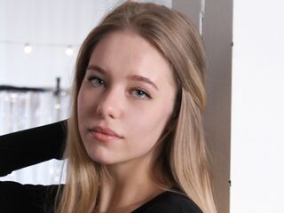 hot striptease cam AnnetteMajid