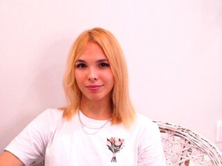 camgirl webcam picture AvelinaRose