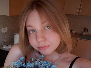 hot cam girl masturbating with dildo BertaCheyne
