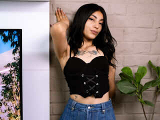 live sex webcam video BrunnetAlba