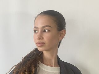 camgirl CarlynKernell