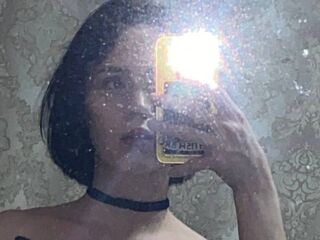 naked girl with live cam masturbating CarolineBlagman