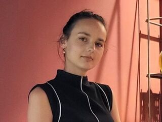 camgirl chat room CherlynAltice