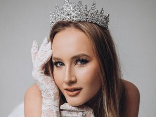 camwhore masturbating with dildo ChristyHousten