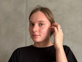 adult liveshow ChrystalNoury