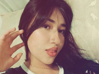 web chat ClaireThomas