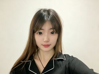 camwhore masturbating with vibrator ClaraHui
