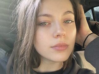 nude camgirl pic ClarettaZinno