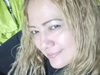 naughty chatroom ClauMills