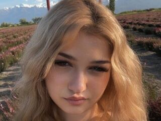 hot girl live cam CloudyFox