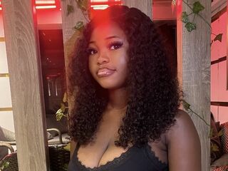 nude cam CreamieNelly