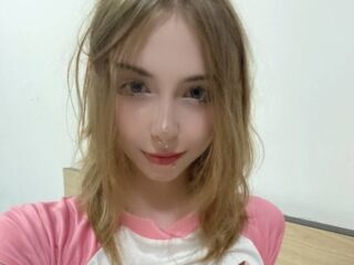 closeup web cam DaniGlow