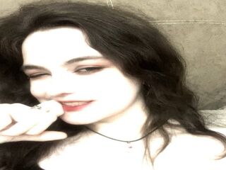 cam girl playing with vibrator DeanTroclaire