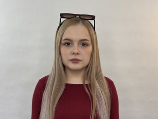 hot striptease cam DonellaAutobee