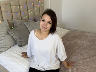 camgirl showing tits DoraTurner