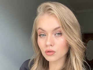 kinky webcam show ElaraBrooks