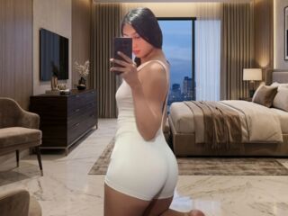 naked cam girl photo EloiseCrocce