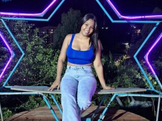 live sex webcam video EmiVoss
