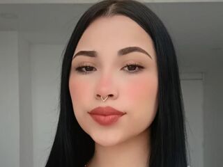 camgirl chat room EmilyMorrison