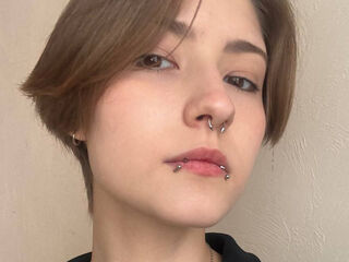 jasmin sexcam EssieAcheampong