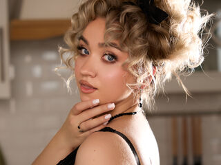 hot live girl EvaSoftly